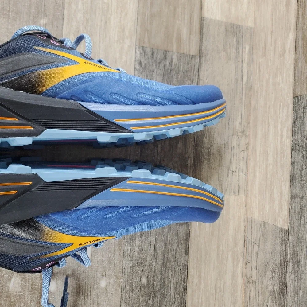 Brooks Cascadia 16 Womens Shoes Sz 11.5 B Running Blue Black Yellow Sneakers